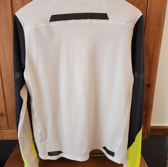 Brooks Long Sleeve running top - Picture 4 of 4